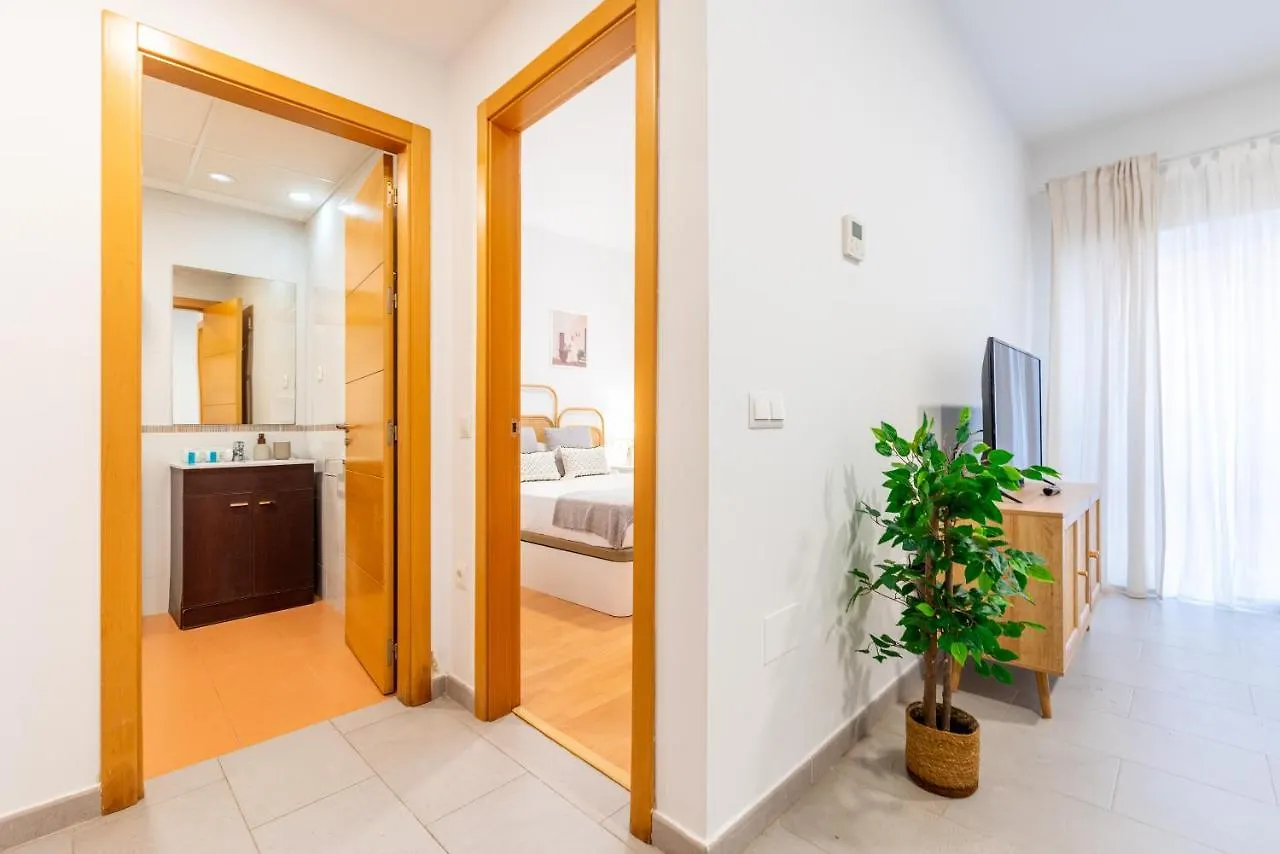 Wintowinrentals Superb New-Look Apartment Malaga