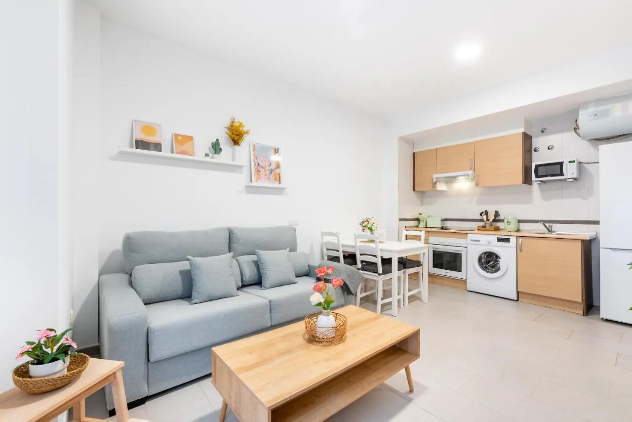 Wintowinrentals Superb New-Look Apartment Malaga