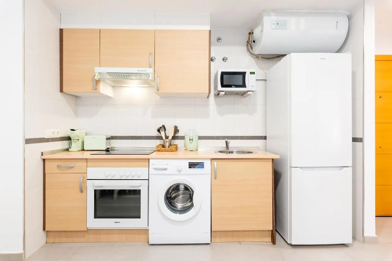 Wintowinrentals Superb New-Look Apartment Malaga Spain
