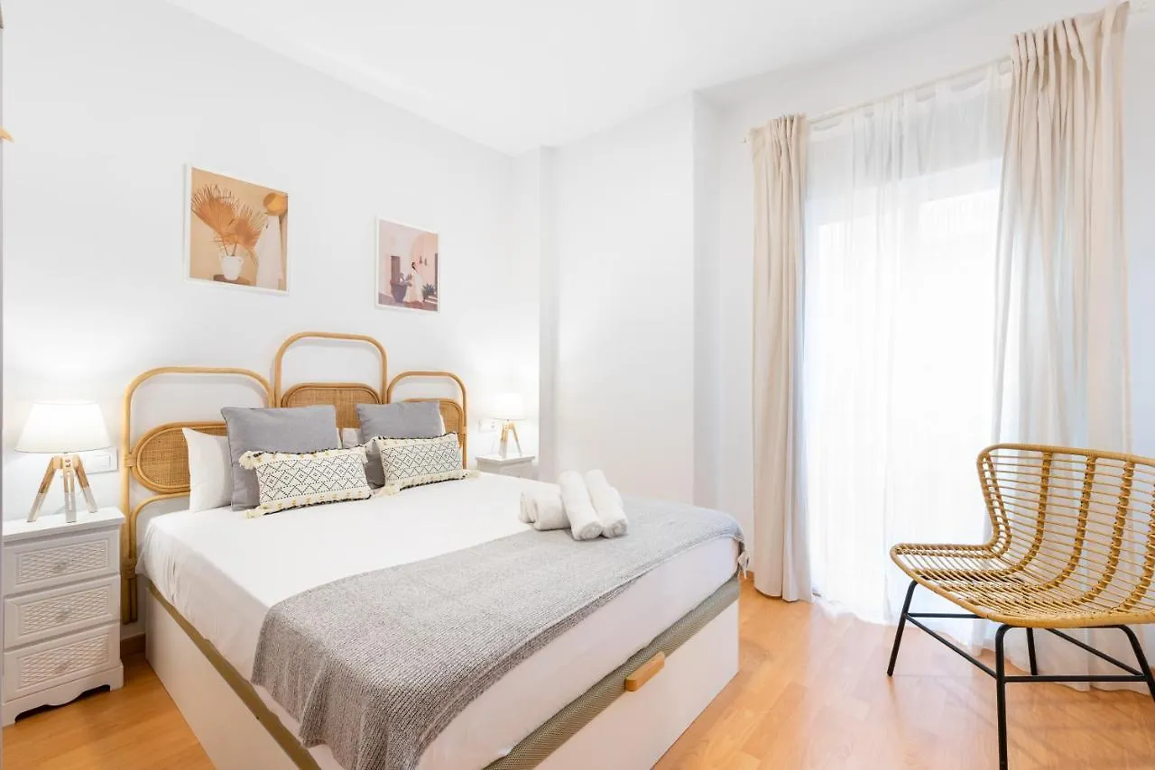 Wintowinrentals Superb New-Look Apartment Malaga
